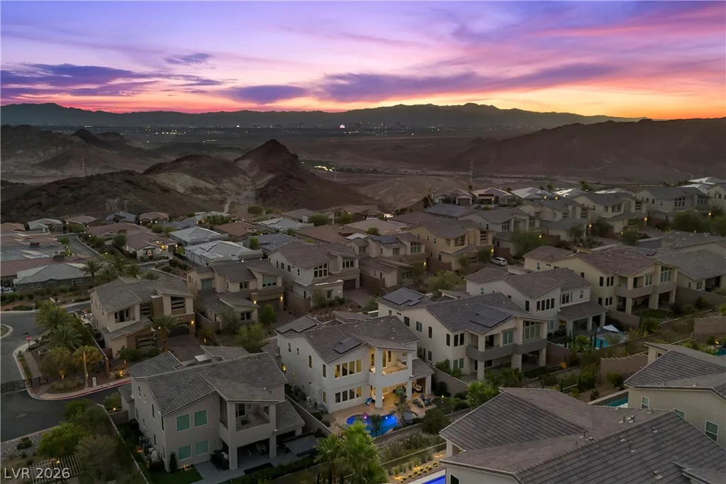 28 Vista Outlook, Henderson, NV 89011
