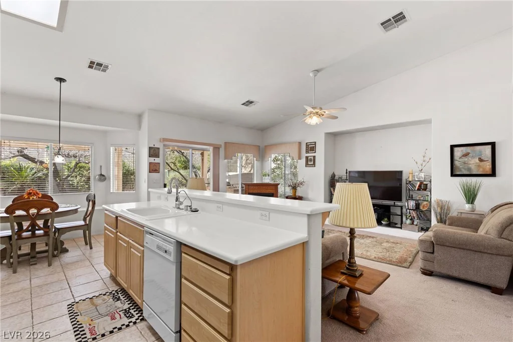 4261 Flaming Ridge, Las Vegas, NV 89147
