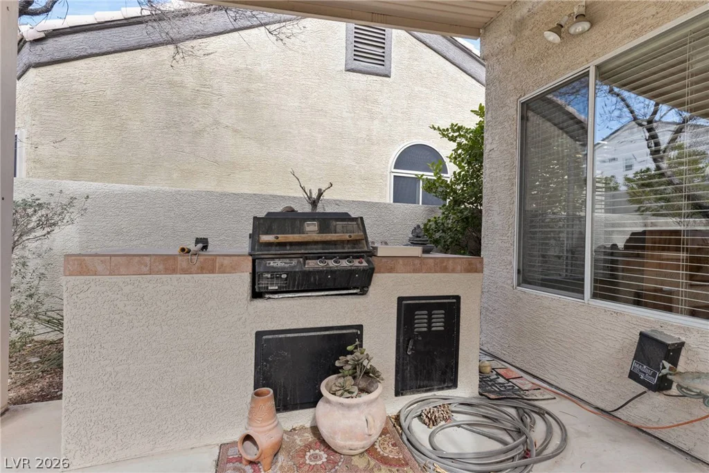 4261 Flaming Ridge, Las Vegas, NV 89147