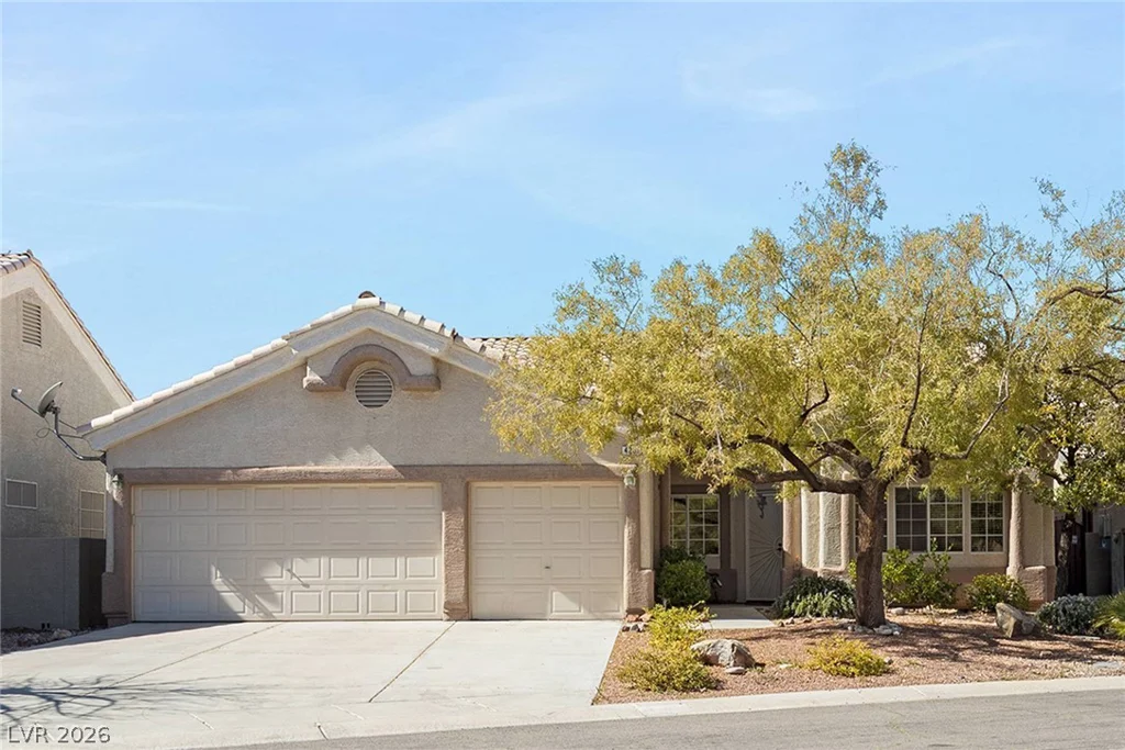 4261 Flaming Ridge, Las Vegas, NV 89147