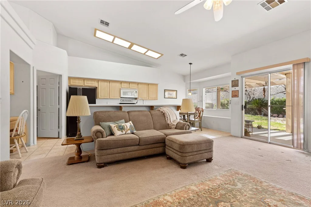 4261 Flaming Ridge, Las Vegas, NV 89147