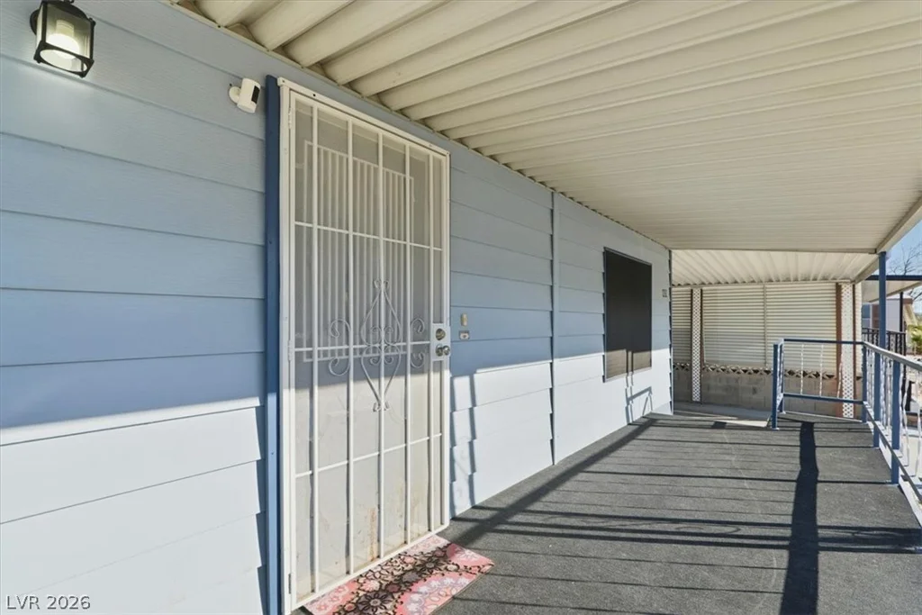 4570 Royal Ridge, Las Vegas, NV 89103
