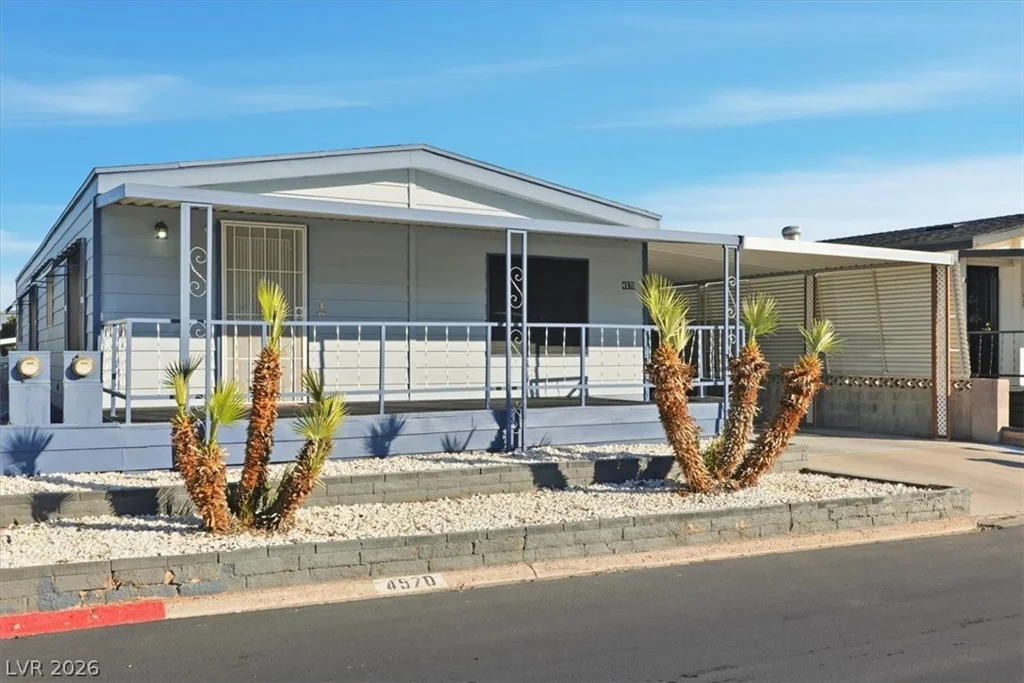 4570 Royal Ridge, Las Vegas, NV 89103