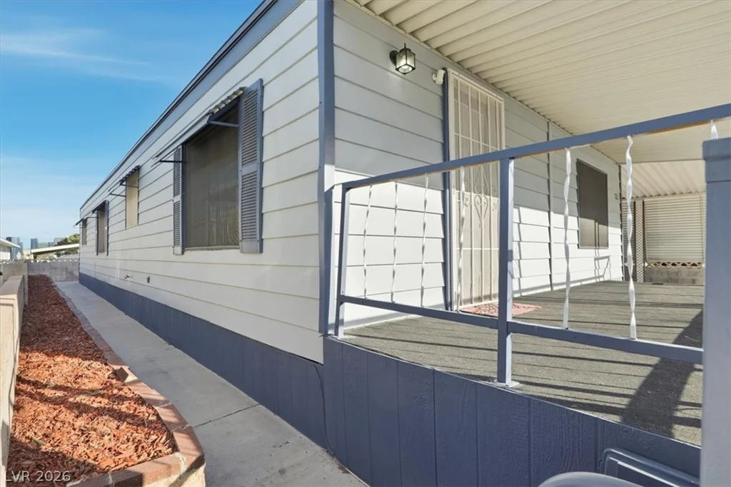 4570 Royal Ridge, Las Vegas, NV 89103