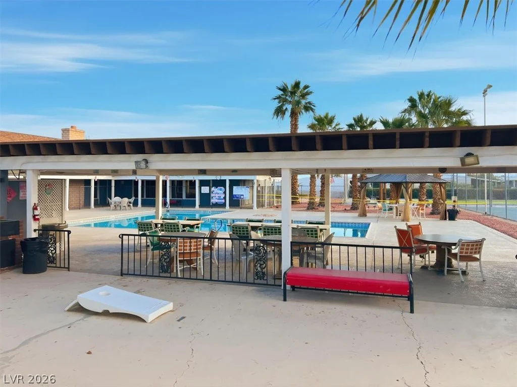 4570 Royal Ridge, Las Vegas, NV 89103