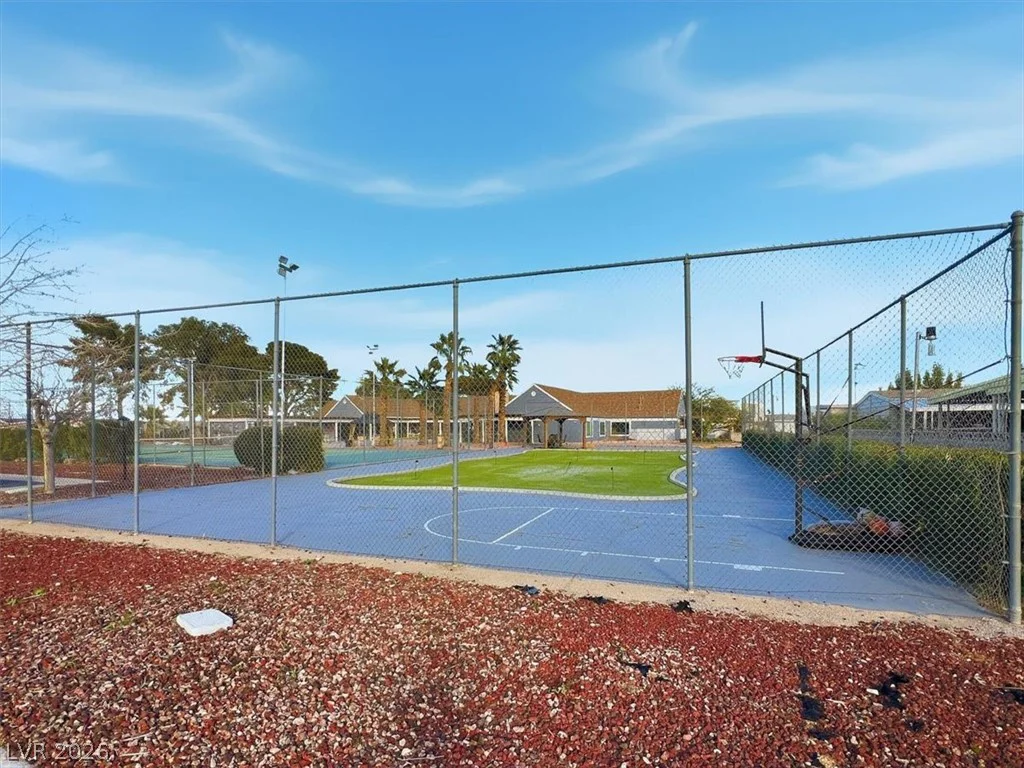 4570 Royal Ridge, Las Vegas, NV 89103