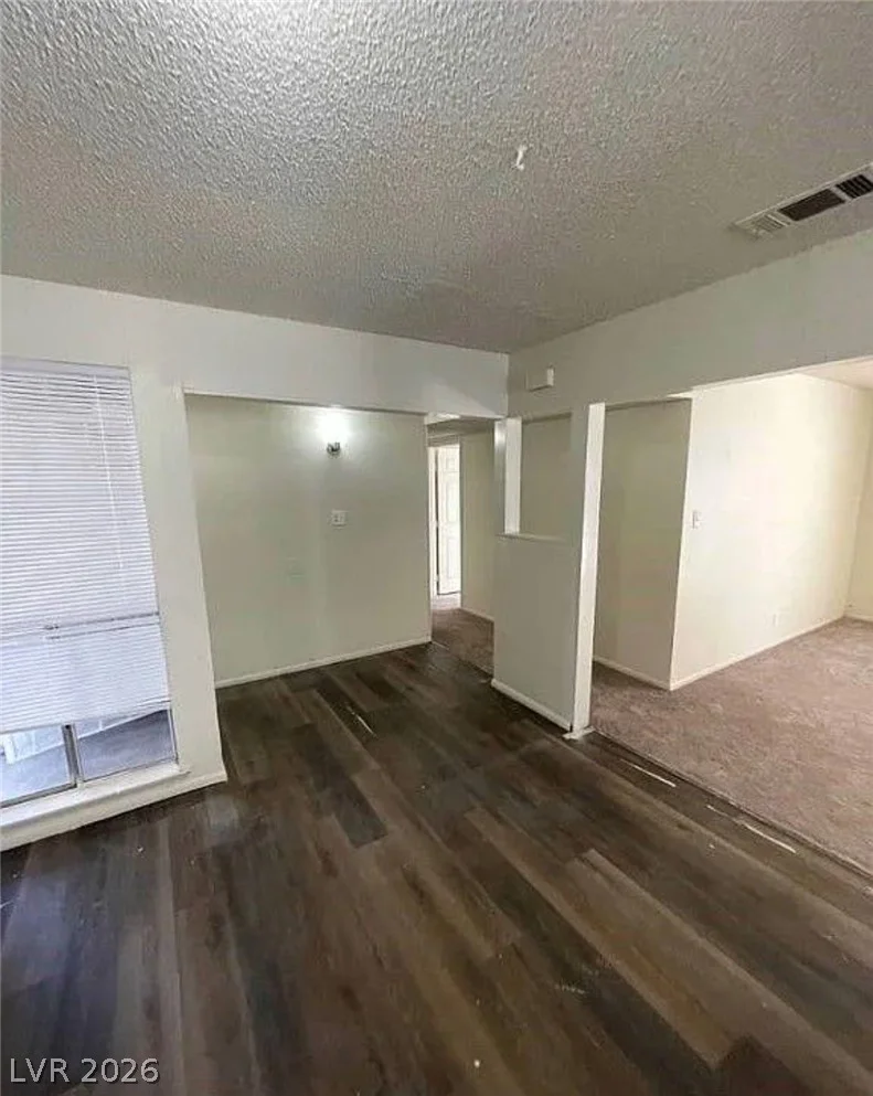 3955 Ventura, Las Vegas, NV 89121