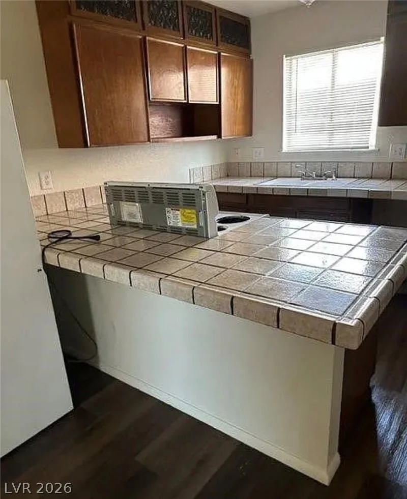 3955 Ventura, Las Vegas, NV 89121