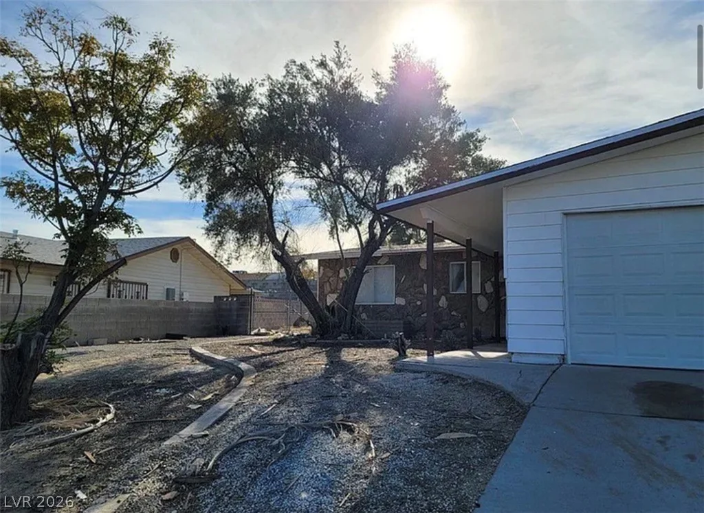 3955 Ventura, Las Vegas, NV 89121