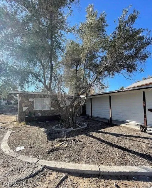 3955 Ventura, Las Vegas, NV 89121