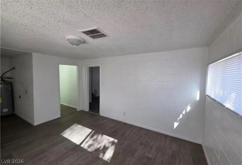 301 Lance, North Las Vegas, NV 89030