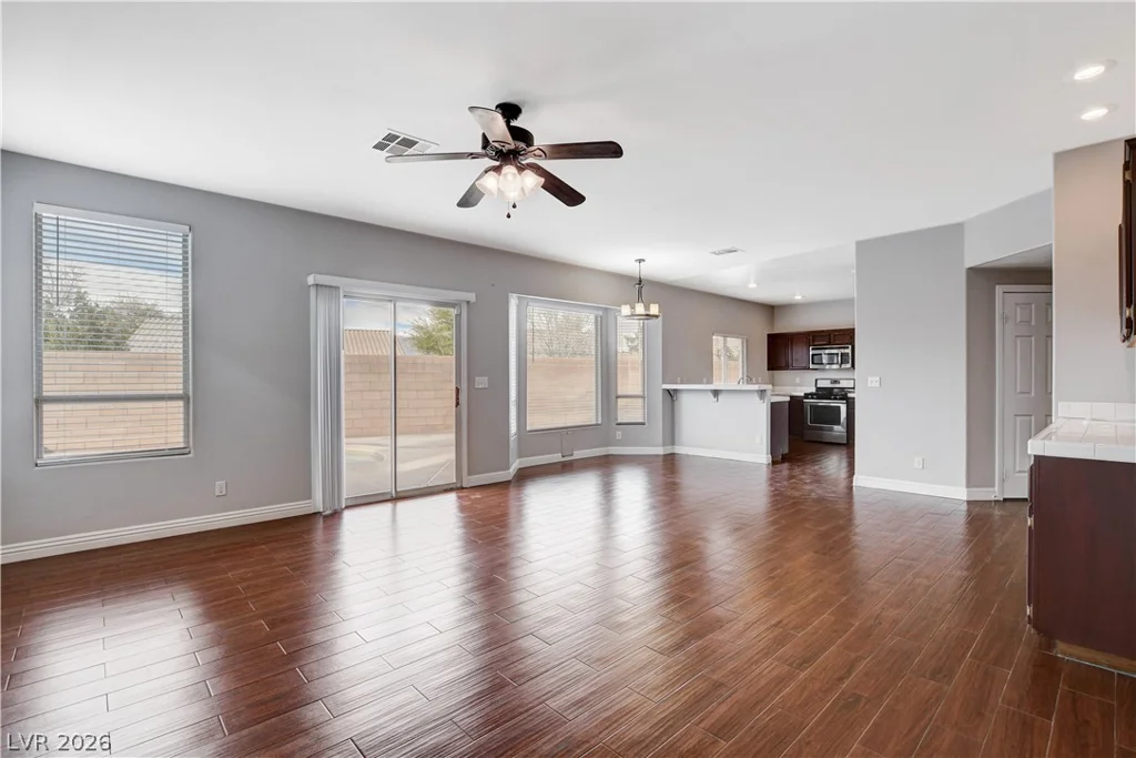 6224 Desert Haven, Las Vegas, NV 89130
