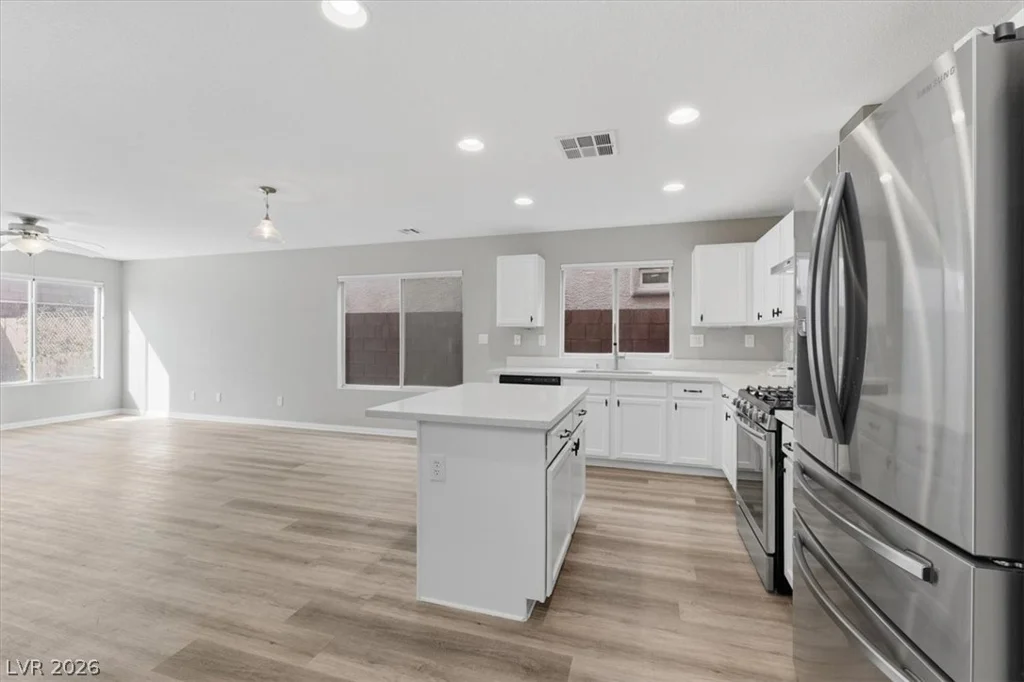 10081 Tenerife, Las Vegas, NV 89178