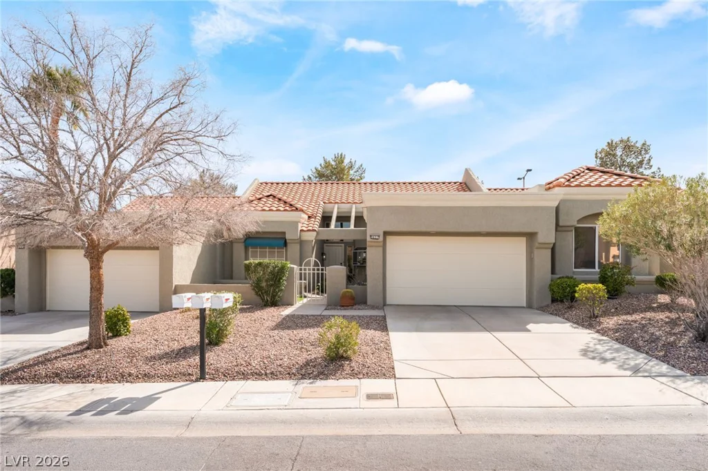 9657 Blue Bell, Las Vegas, NV 89134