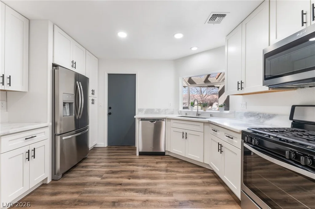 9657 Blue Bell, Las Vegas, NV 89134