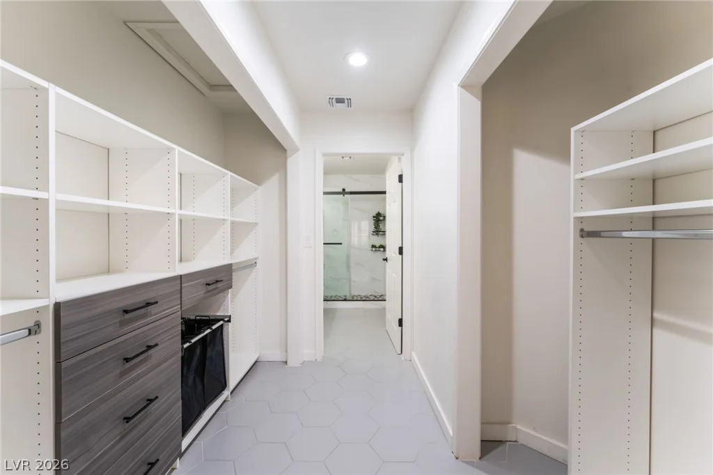 9657 Blue Bell, Las Vegas, NV 89134