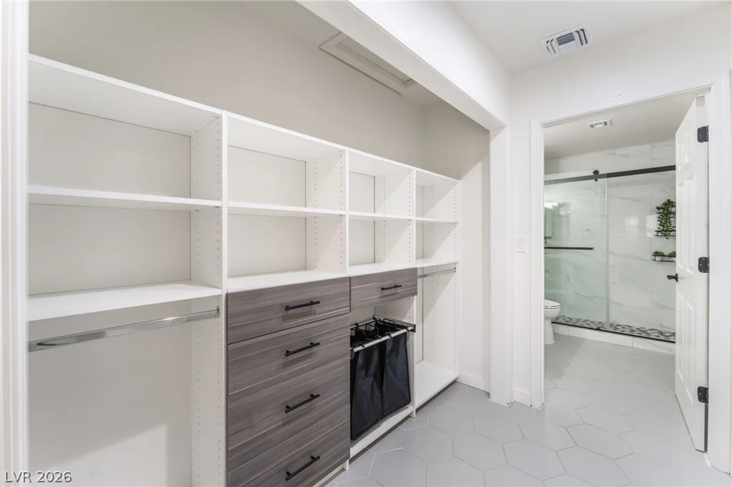 9657 Blue Bell, Las Vegas, NV 89134