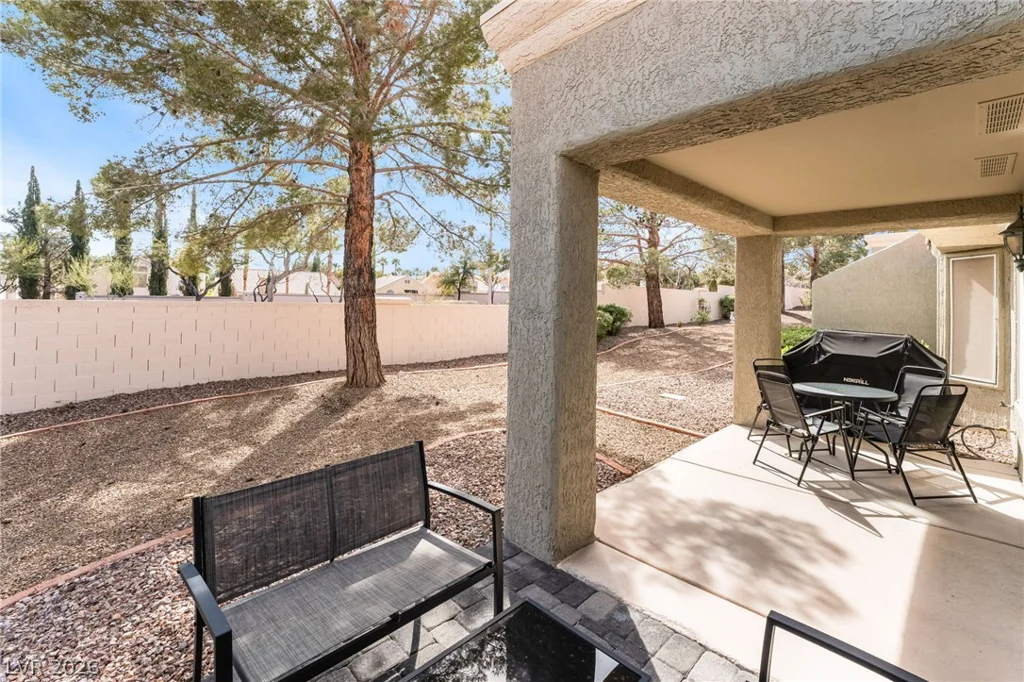 9657 Blue Bell, Las Vegas, NV 89134