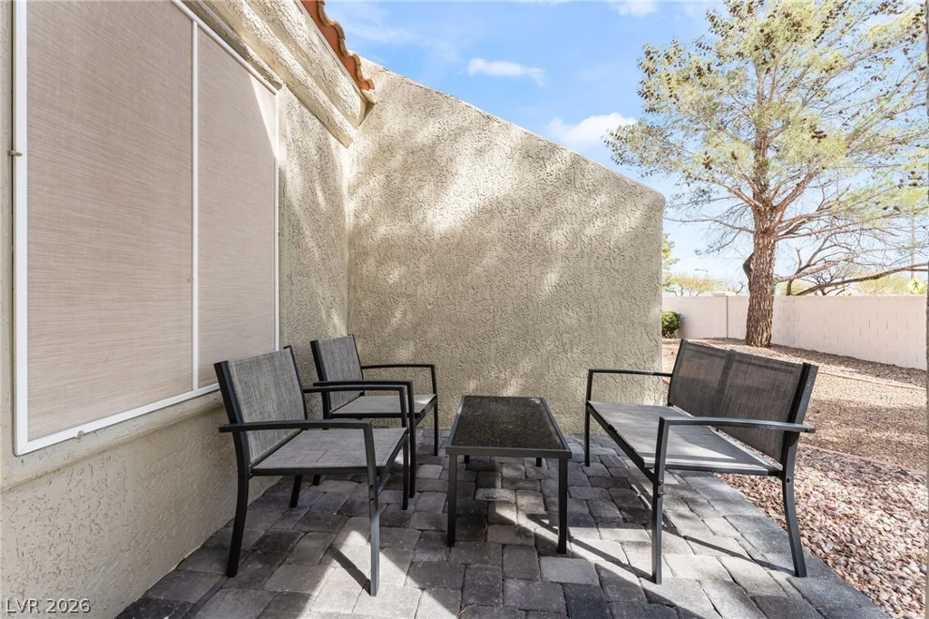 9657 Blue Bell, Las Vegas, NV 89134