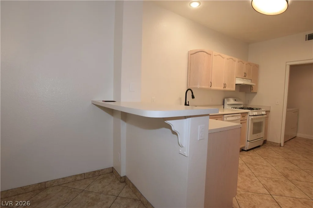 2624 Twin Pines, Henderson, NV 89074