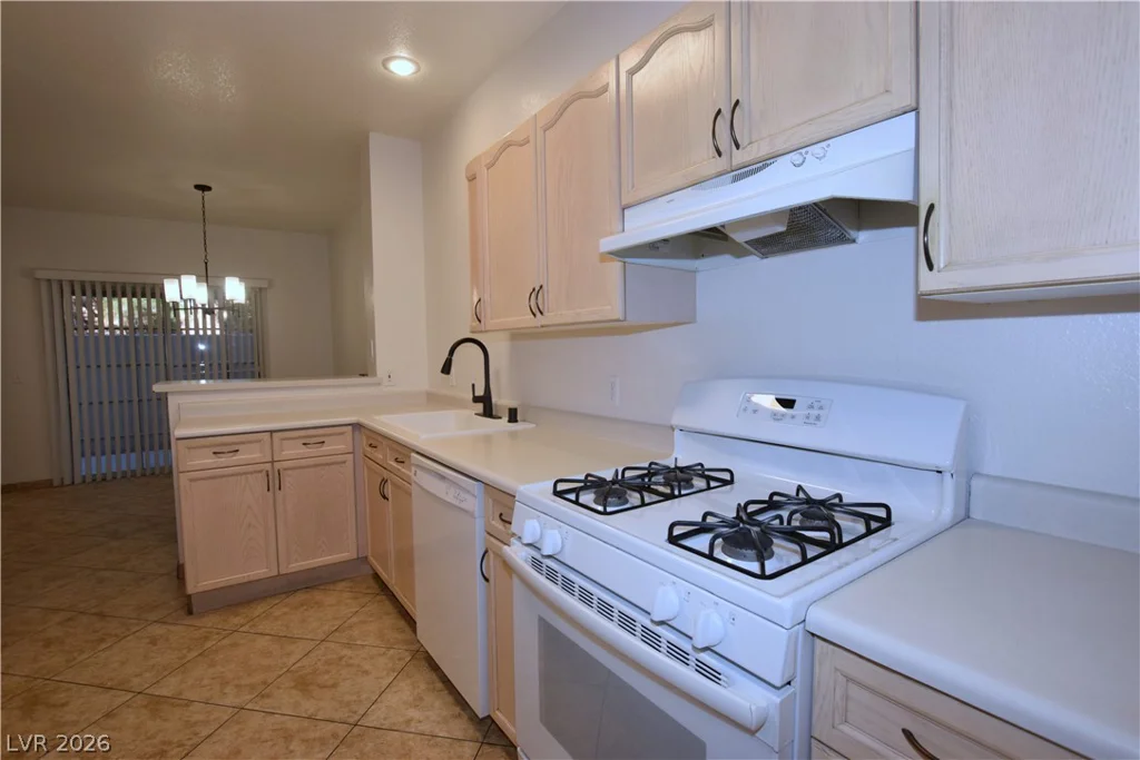2624 Twin Pines, Henderson, NV 89074