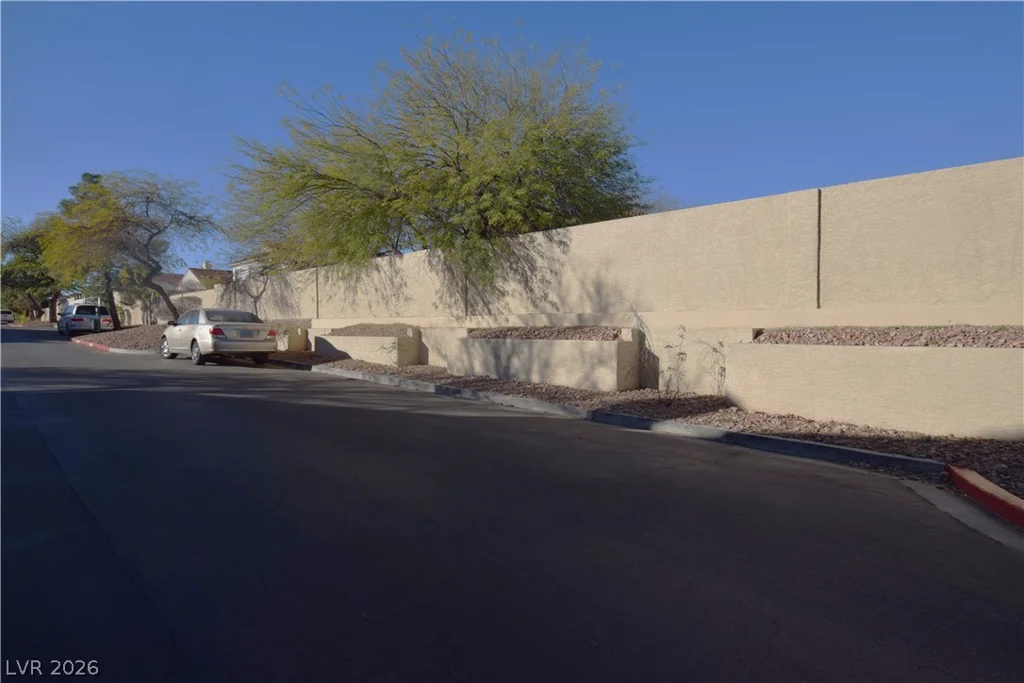 2624 Twin Pines, Henderson, NV 89074