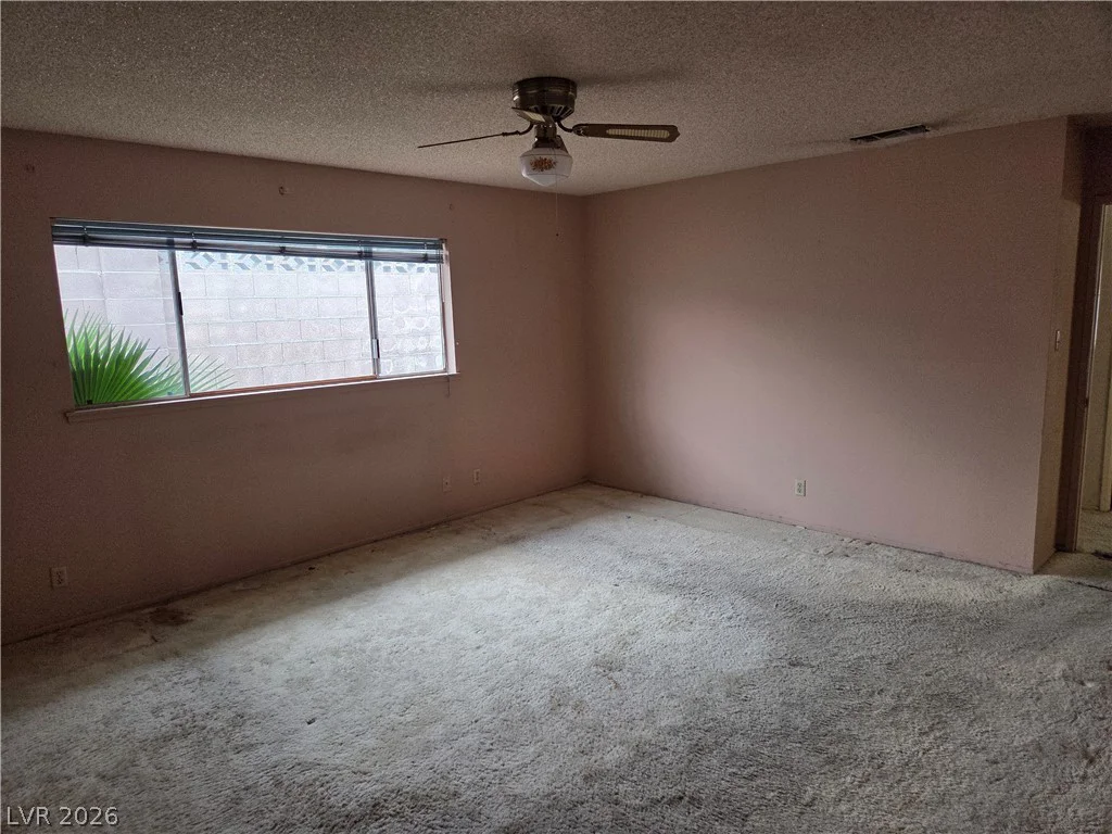 7725 Genzer, Las Vegas, NV 89145