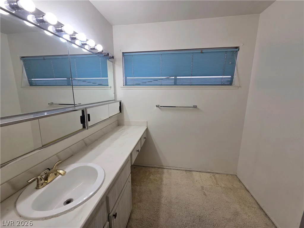 7725 Genzer, Las Vegas, NV 89145