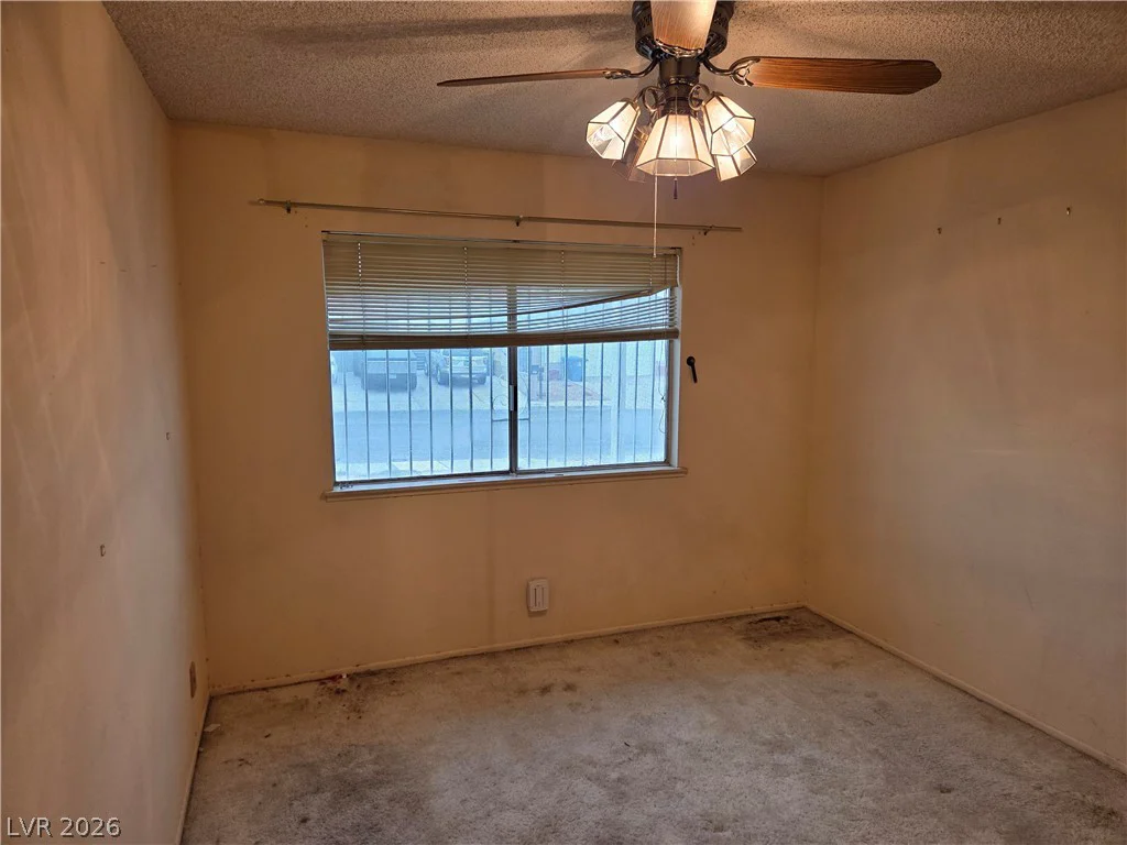 7725 Genzer, Las Vegas, NV 89145