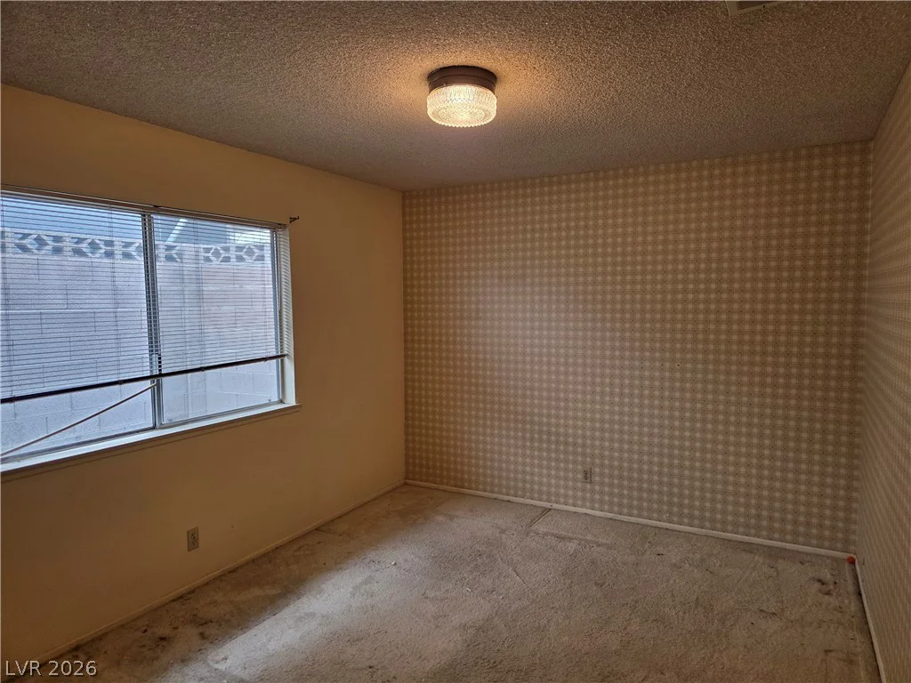 7725 Genzer, Las Vegas, NV 89145