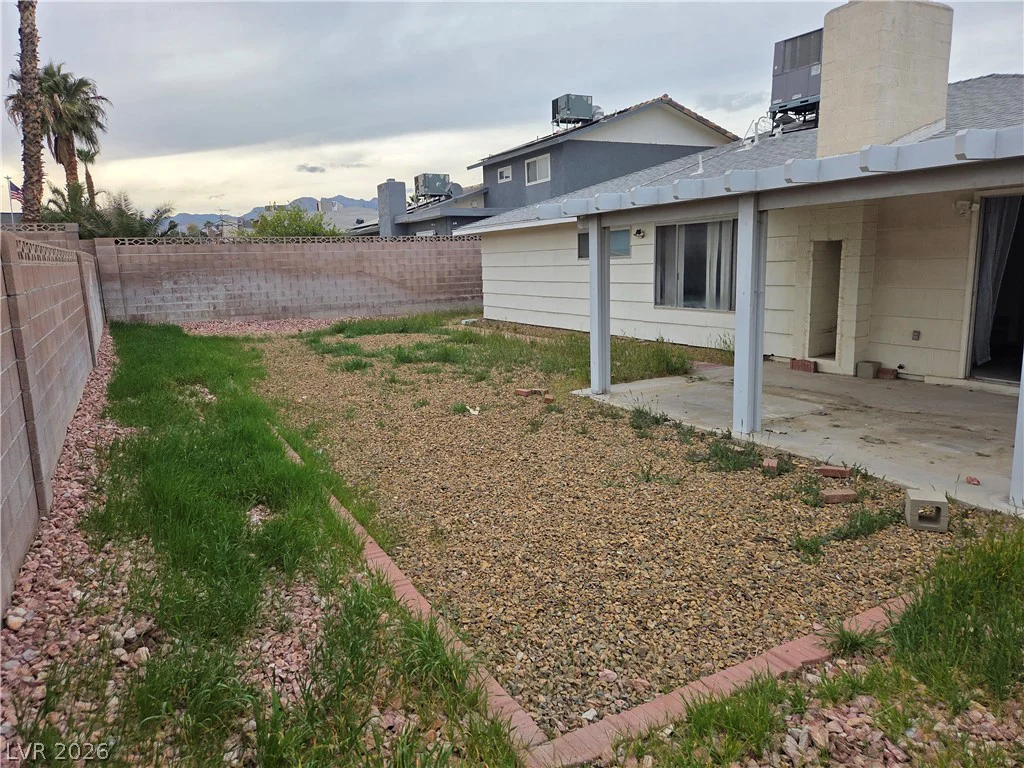 7725 Genzer, Las Vegas, NV 89145