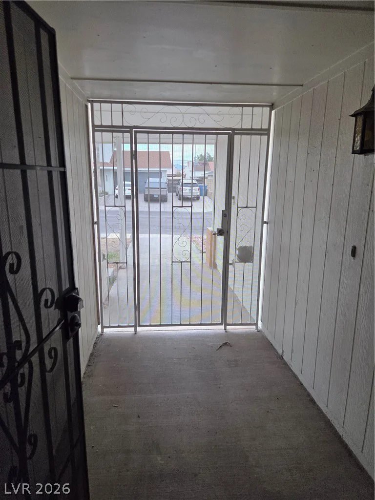 7725 Genzer, Las Vegas, NV 89145