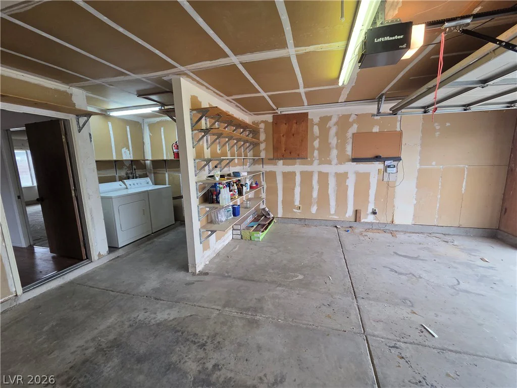 7725 Genzer, Las Vegas, NV 89145
