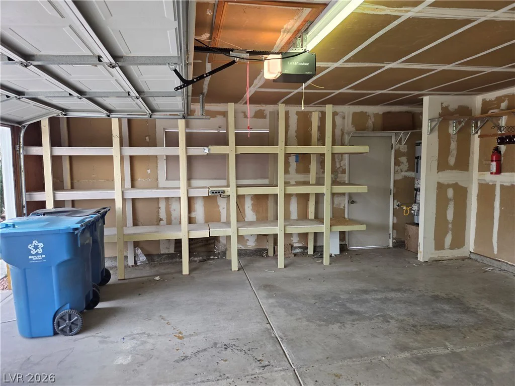 7725 Genzer, Las Vegas, NV 89145