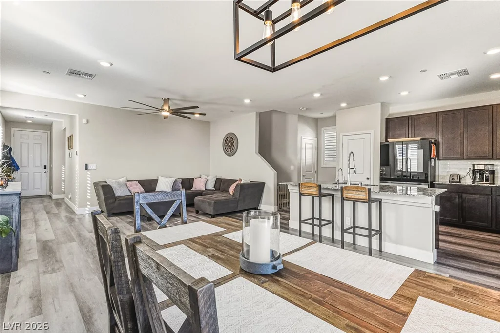5390 Robinera, Las Vegas, NV 89166