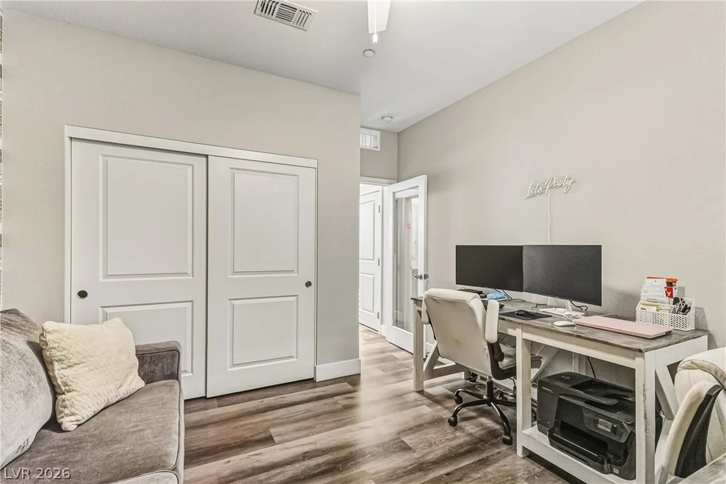 5390 Robinera, Las Vegas, NV 89166