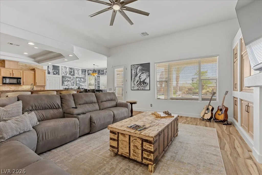 2204 Trident Maple, Las Vegas, NV 89117