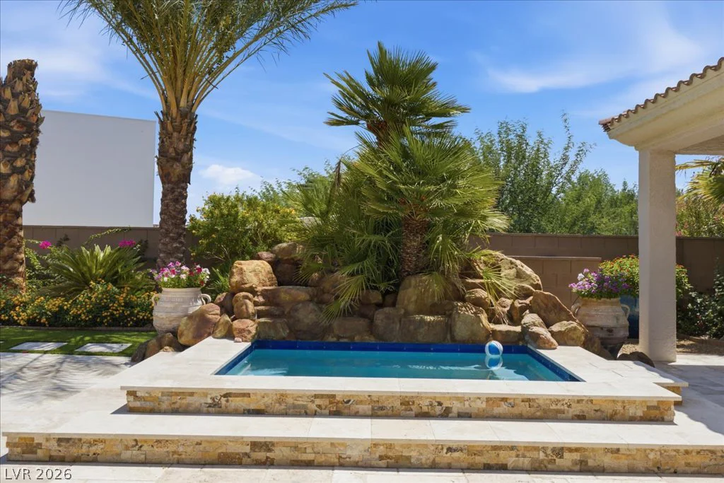 2204 Trident Maple, Las Vegas, NV 89117