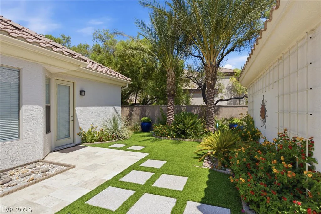 2204 Trident Maple, Las Vegas, NV 89117