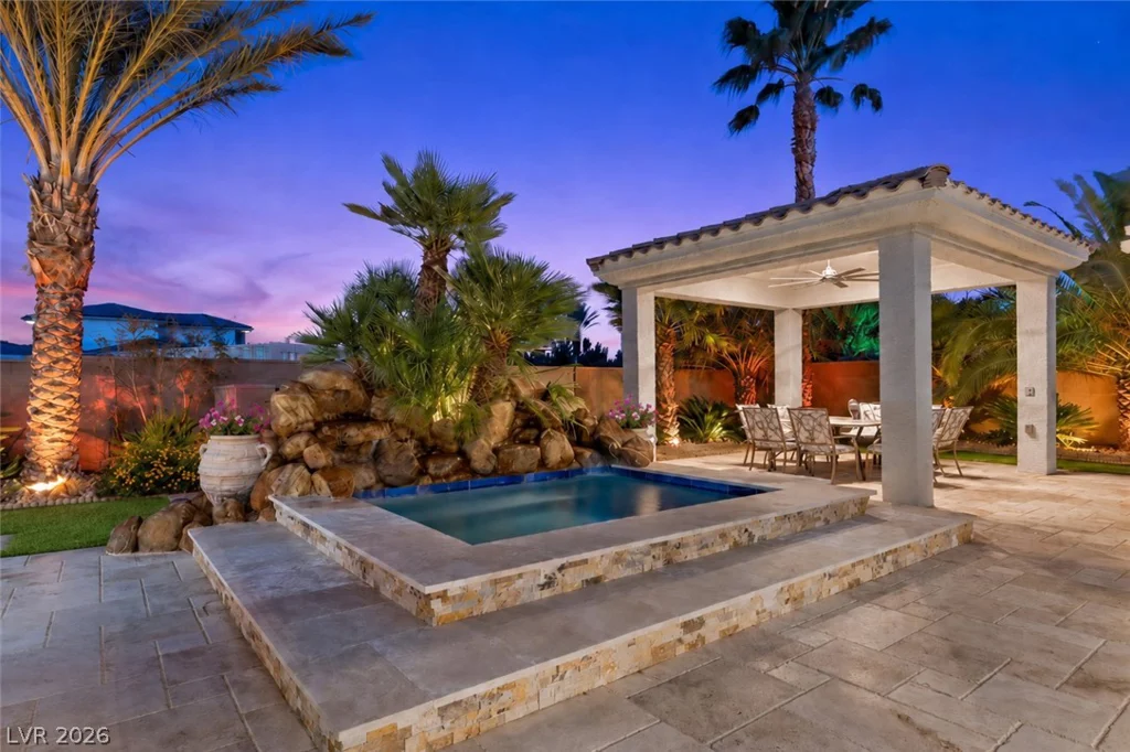 2204 Trident Maple, Las Vegas, NV 89117