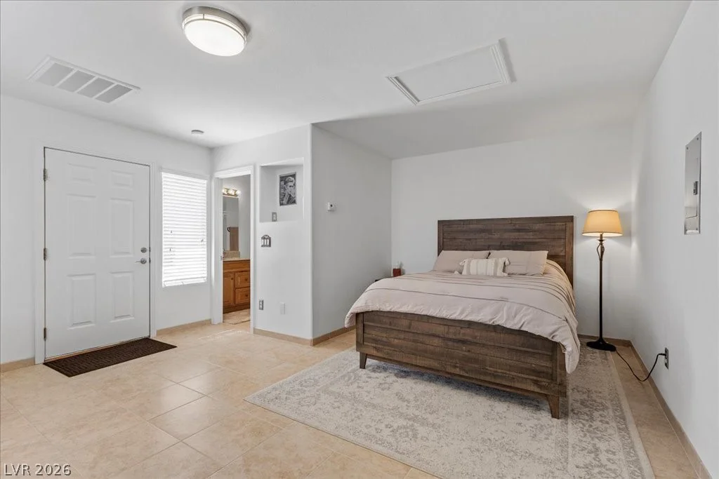 2204 Trident Maple, Las Vegas, NV 89117