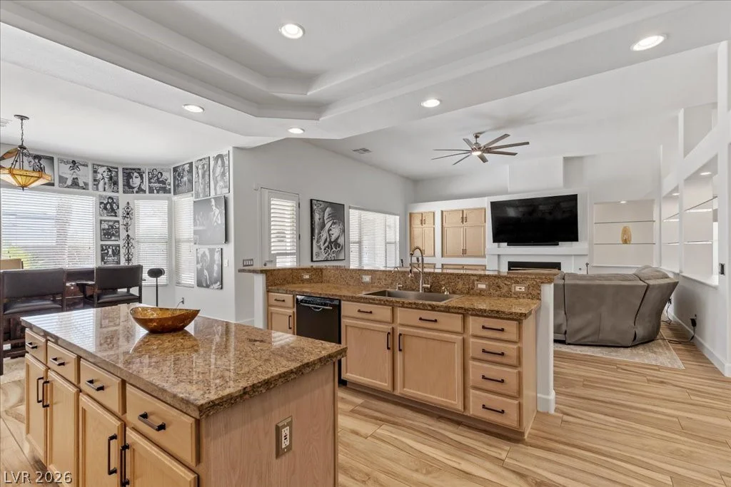 2204 Trident Maple, Las Vegas, NV 89117