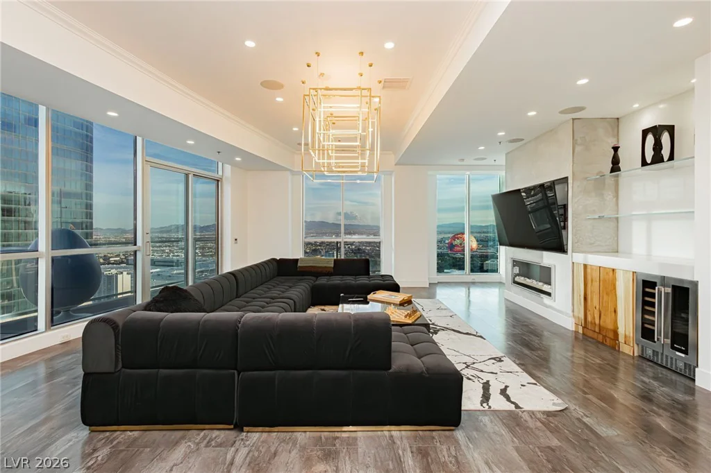 2700 Las Vegas, Las Vegas, NV 89109