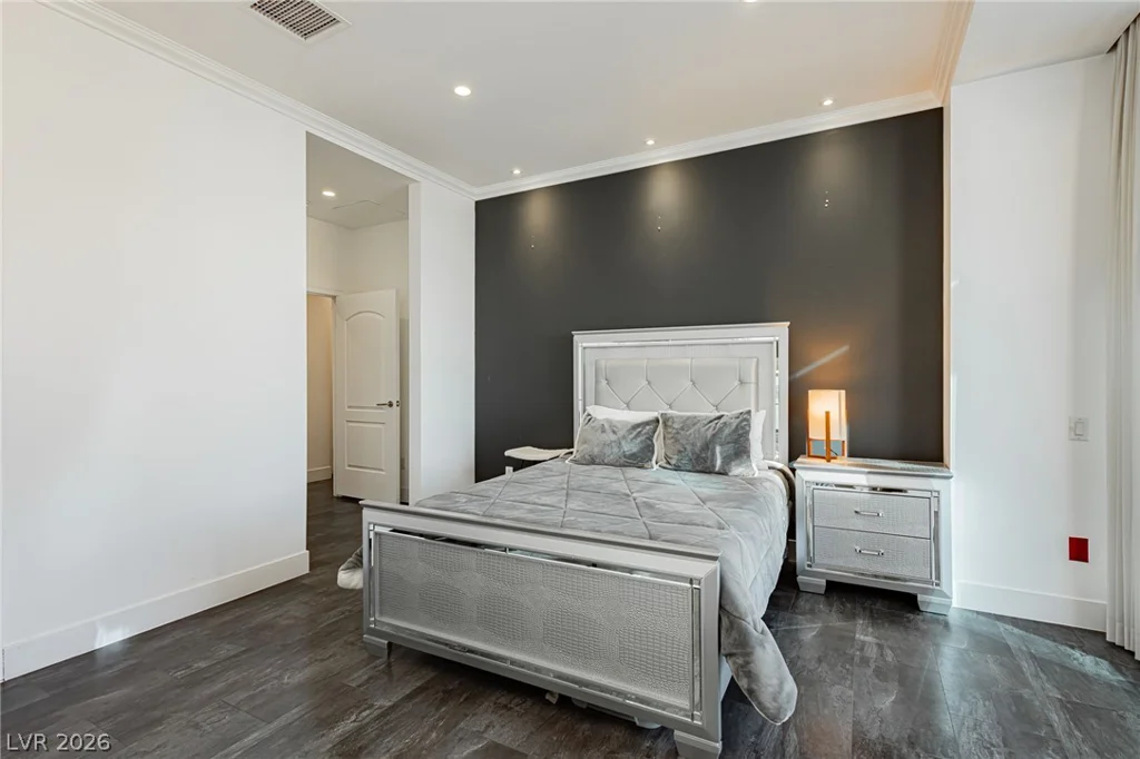2700 Las Vegas, Las Vegas, NV 89109