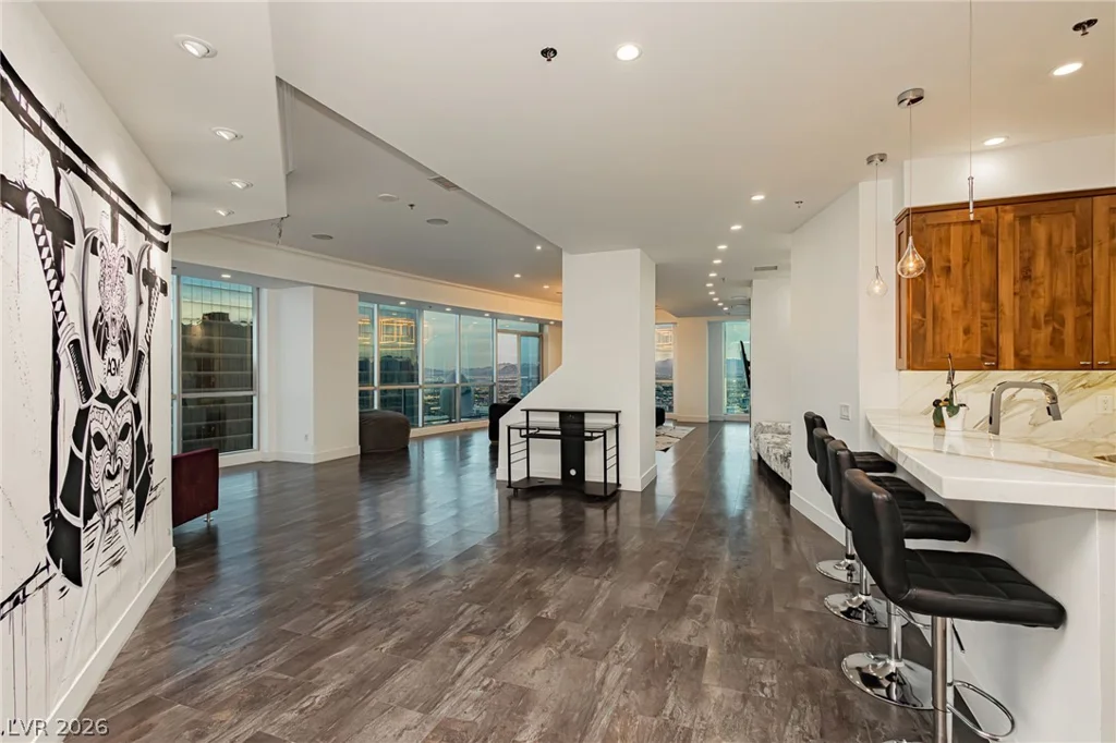 2700 Las Vegas, Las Vegas, NV 89109