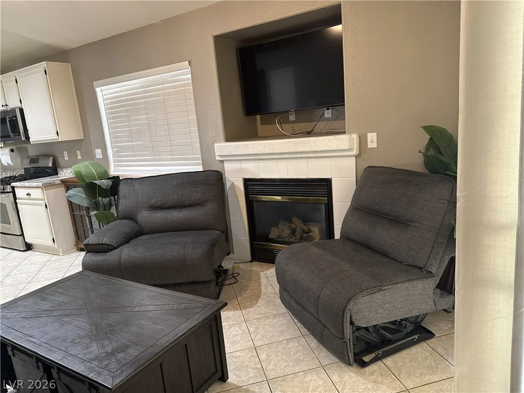 331 River Glider, North Las Vegas, NV 89084