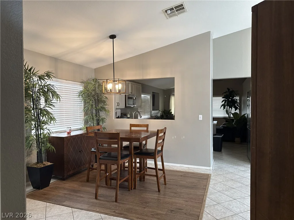 331 River Glider, North Las Vegas, NV 89084