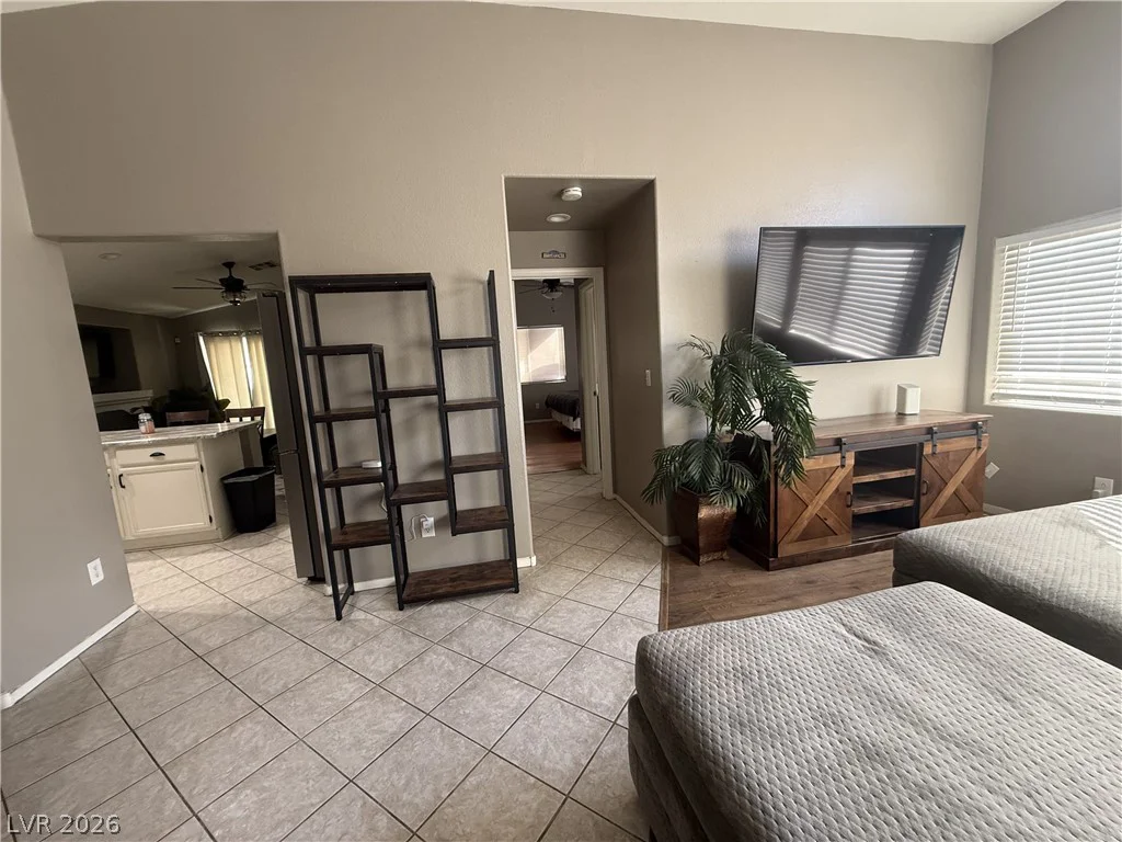 331 River Glider, North Las Vegas, NV 89084