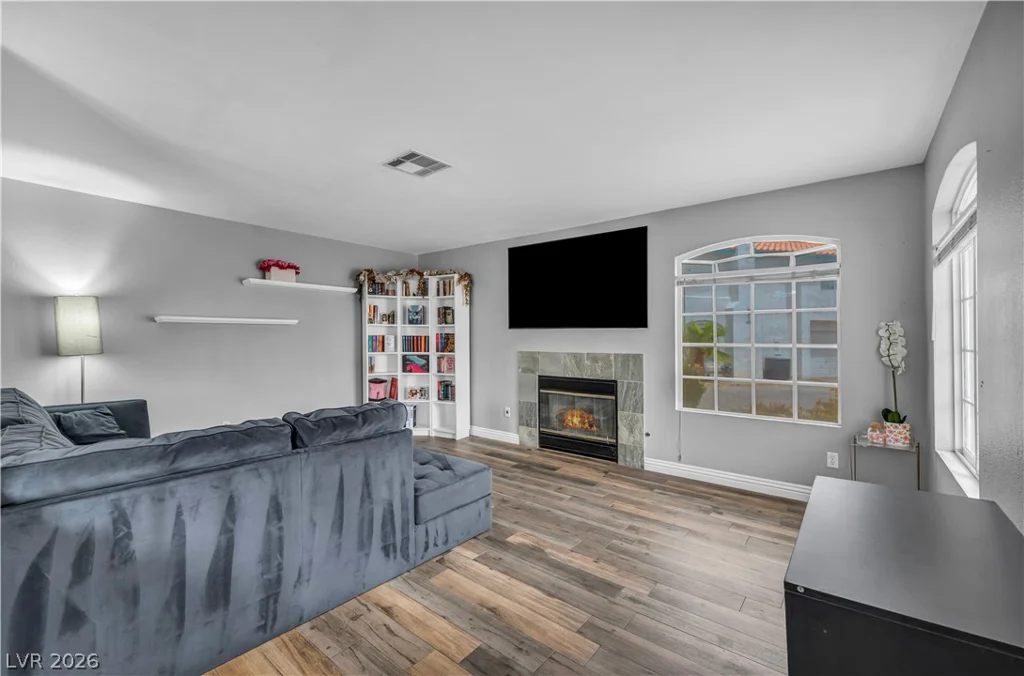 5024 Starfinder, Las Vegas, NV 89108