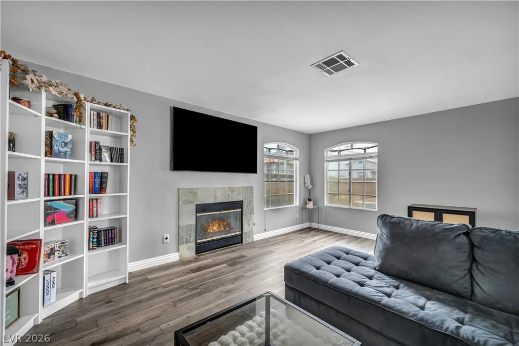 5024 Starfinder, Las Vegas, NV 89108